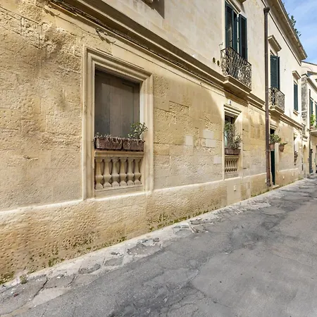 Acquaviva & 3* Lecce