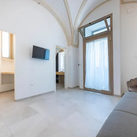 Acquaviva & 3* Lecce