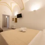 Acquaviva & 3*