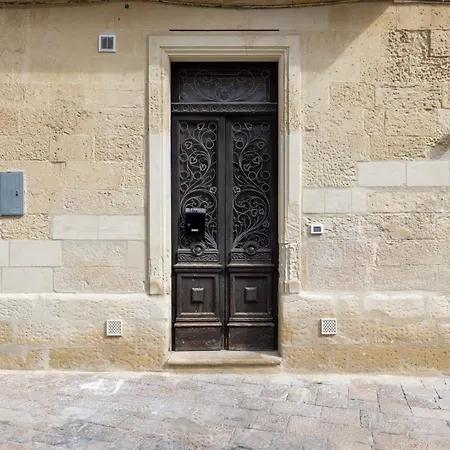 Acquaviva & 3*