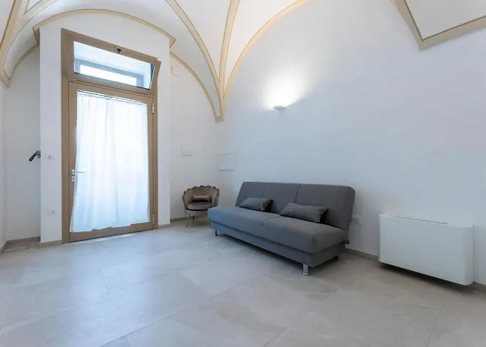 Acquaviva &